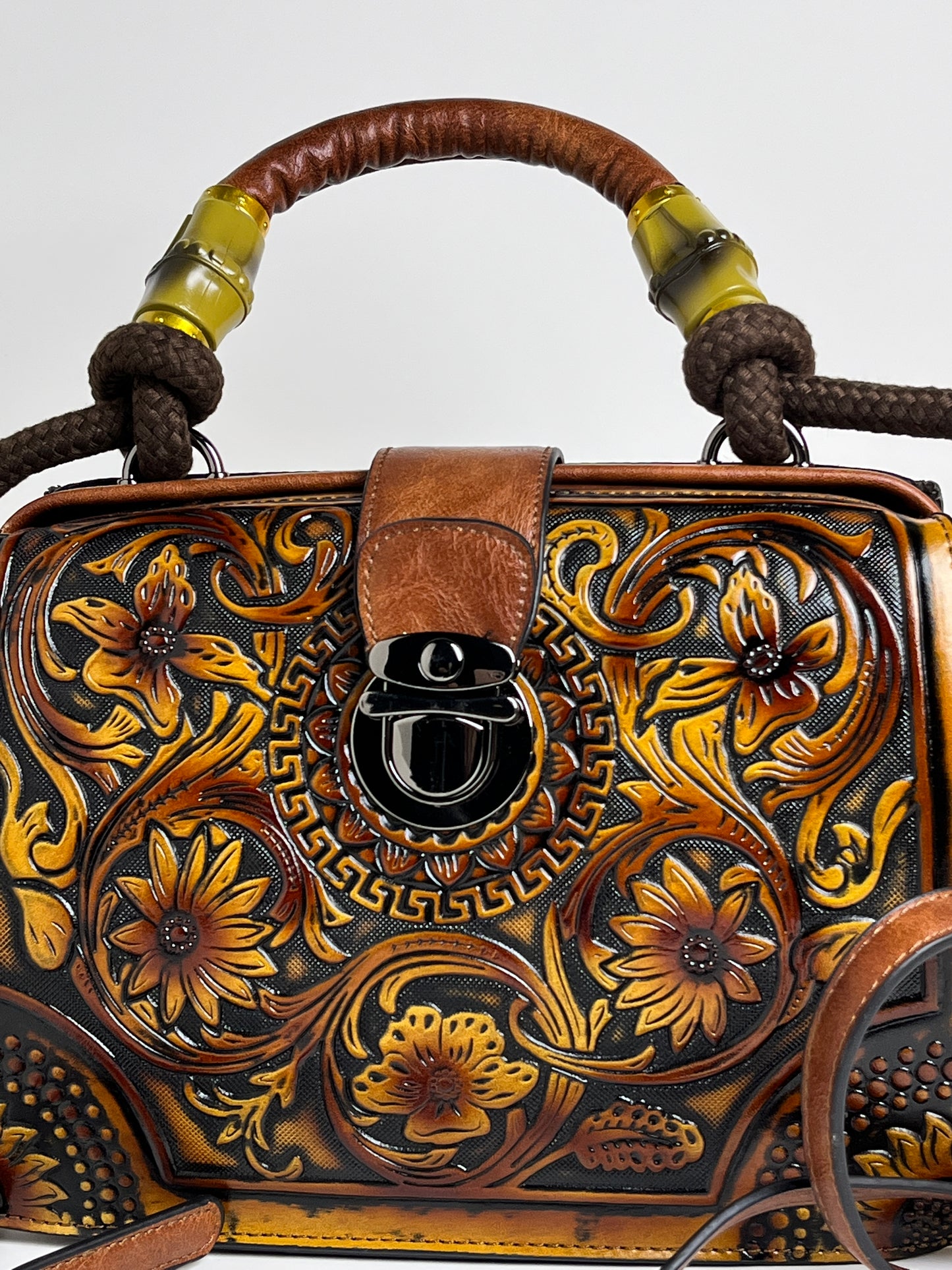 Vintage Floral Carved Leather Handbag – Women’s Crossbody Satchel