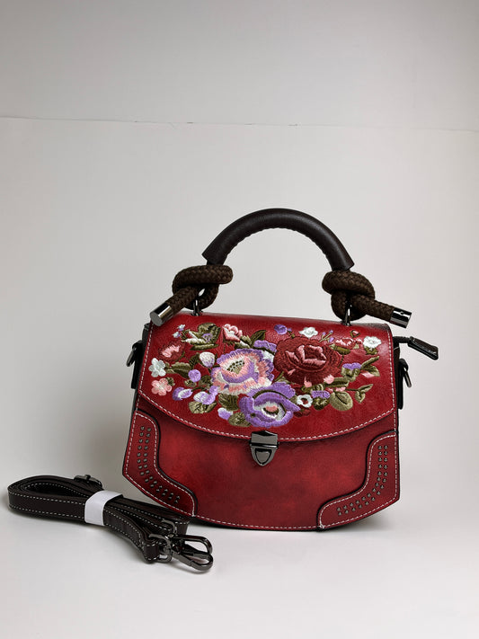 Elegant Red Floral Embroidered Handbag – Vintage Chic Shoulder & Crossbody